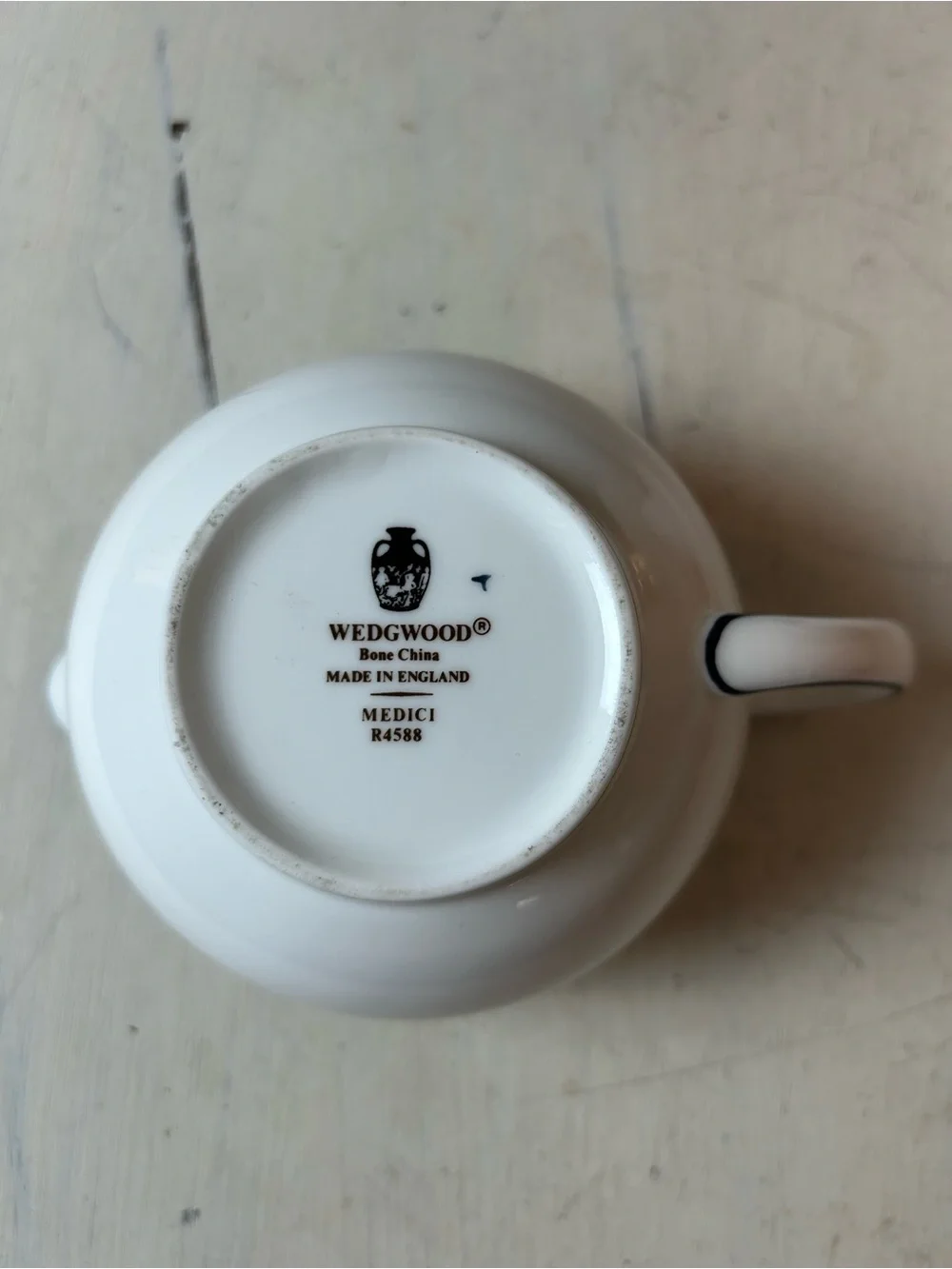 WEDGWOOD MEDICI R4588 Bone China England Creamer & Covered Sugar Bowl Set Lid